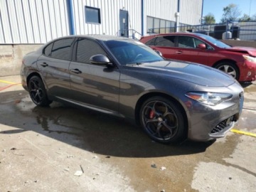 Alfa Romeo Giulia II Sedan 2.0 TBi 280KM 2019 Alfa Romeo Giulia 2019 r., 2,0L TI AWD 2.0 Benzyna 280KM, zdjęcie 2