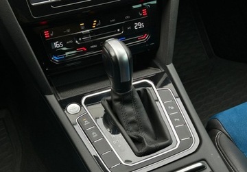 Volkswagen Passat B8 Variant Facelifting 2.0 TDI SCR 150KM 2022 Volkswagen Passat Elegance Pakiety, ACC, Kamera, Podgrzewane 4 fotele, er, zdjęcie 24