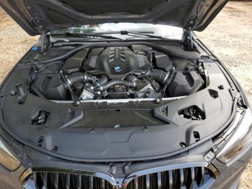 BMW Seria 8 II 2022 BMW Seria 8 M850xi 2022 4.4l 4.4 Benzyna 523KM, zdjęcie 6