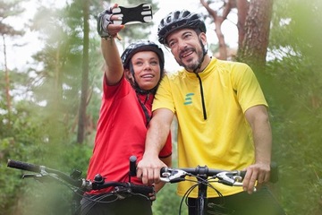 UCHWYT ROWEROWY NA TELEFON KIEROWNICĘ DO ROWERU SILIKONOWY REGULOWANY+LAMPA