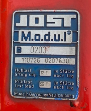 JOST B0203 ОПОРЫ ПРИЦЕПА ЛЕВЫЕ