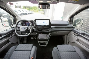 Ford Tourneo Custom II  L1 2.0 EcoBlue 170 KM 170KM 2026 Ford Tourneo Custom 8-OSÓB 170KM L2H1 szklany, zdjęcie 7