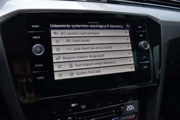 Volkswagen Passat B8 Variant Facelifting 2.0 TSI 190KM 2022 Volkswagen Passat SalonPL 2.0 TSI 190KM DSG Business NaviMatrixKeyLessKame, zdjęcie 21