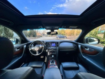 Infiniti QX70 3.7 V6 320KM 2017 Infiniti QX70 S Premium 3.7 V6 320KM | PO REMONCIE, zdjęcie 32