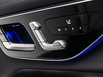 Mercedes GLC C254/X254 2025 GLC Coupe 200 d 4-Matic AMG Line 2.0 (163KM) 2025, zdjęcie 10