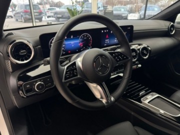 Mercedes CLA C118/X118 Shooting Brake Facelifting 1.3 180 136KM 2024 Mercedes-Benz CLA Shooting Brake Pakiet Parkowania Nawigacja MBUX Premiu, zdjęcie 6