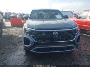 Volkswagen 2024 Volkswagen Atlas Cross Sport, 2024r., 4x4, 2.0L 2.0 Benzyna 269KM, zdjęcie 4