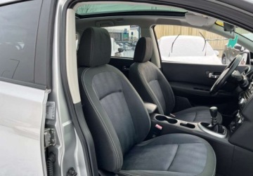 Nissan Qashqai I Crossover 2.0 140KM 2010 Nissan Qashqai2 panorama 7- osobowy 2.0 Benzyna 141KM, zdjęcie 33