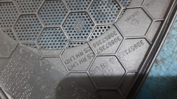 KRYT REPRODUKTORU VOLVO S40 V40 00-04R