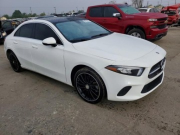 Mercedes Klasa A W177/V177 2019 Mercedes-Benz Klasa A 220 2019 2.0 Benzyna 188KM, zdjęcie 4