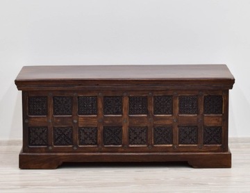 Индийский колониальный ствол, массив акации.