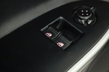 Alfa Romeo Giulietta Nuova II Hatchback 5d 1.6 JTD 16v 105KM 2011 Alfa Romeo Giulietta 1.6 JTDM, Klima, Klimatronic, zdjęcie 14