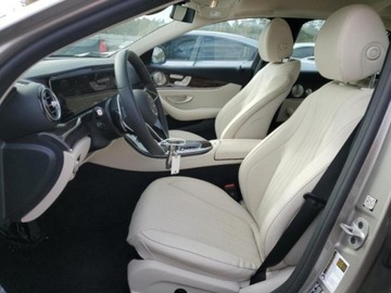 Mercedes Klasa E W214 2023 Mercedes-Benz Klasa E 2023r., 4MATIC, od ubezpieczalni 3.0 Benzyna 362KM, zdjęcie 6