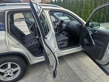 Volkswagen Tiguan I 2009 Volkswagen Tiguan 2.0 170 KM Klimatronik Napęd, zdjęcie 8