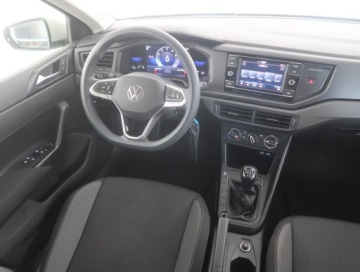 Volkswagen Polo VI Hatchback 5d Facelifting 1.0 TSI 95KM 2022 VW Polo 1.0 TSI, Salon Polska, 1. Właściciel, zdjęcie 6