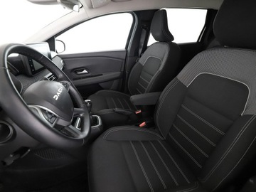 Dacia Jogger 1.0 TCe 110KM 2023 Dacia Jogger FV23% klima auto kamera i czujniki, zdjęcie 12