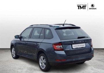 Skoda Fabia III Kombi Facelifting 1.0 TSI 95KM 2021 Skoda Fabia Ambition Plus 1.0 TSI 95 KM Klimatyzacja Kamera Czujniki ASO, zdjęcie 2