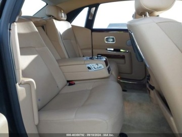 Rolls-Royce 2011 Rolls-Royce Ghost 2011 6.6l 6.6 Benzyna 563KM, zdjęcie 12