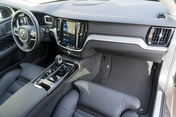 Volvo V60 II  Kombi Plug-In Facelifting 2.0 T6 350KM 2025 Volvo V60 YV1ZWH4V4S2662689, zdjęcie 8