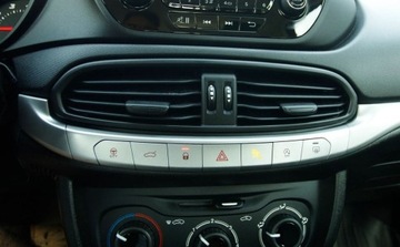 Fiat Tipo II Sedan 1.4 95KM 2019 Fiat Tipo 1.4 benzyna Salon Polska 95KM niski przebieg - 1 wlasciciel 1.4, zdjęcie 28