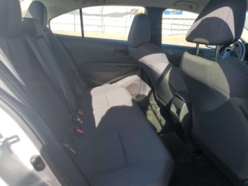 Toyota Corolla XII Sedan Facelifting 1.8 Hybrid 140KM 2022 Toyota Corolla LE 2022 1.8L 1.8 Hybryda 139KM, zdjęcie 10