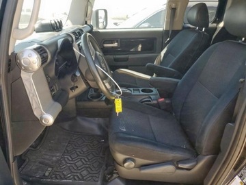 Toyota FJ Cruiser 2008 Toyota FJ 2008, po gradobiciu, od ubezpieczalni 4.0 Benzyna 243KM, zdjęcie 6