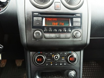 Nissan Qashqai I Crossover Facelifting  1.6 dCi 130KM 2013 Nissan Qashqai salon Polska, serwis, nowy, zdjęcie 14