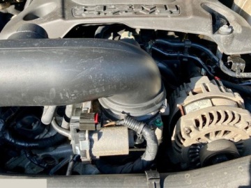 Dodge Ram V 2019 Dodge RAM 5.7 Benzyna 390KM 4x4 2019r Homologacja ciężarowa, zdjęcie 15