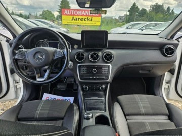 Mercedes GLA I Off-Roader Facelifting 1.6 180 122KM 2019 Mercedes GLA 180 Salonowy Zadbany Serwisowany, zdjęcie 11