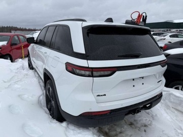 Jeep Grand Cherokee V 2023 Jeep Grand Cherokee Limited 2023 3.6l 3.6 Benzyna 293KM, zdjęcie 2