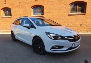 Opel Astra K Sports Tourer 1.6 CDTI 110KM 2017 Opel Astra SPORT LED Nawigacja GetHelp 1.6 Diesel 110KM