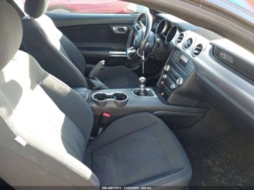 Ford Mustang VI Fastback Facelifting 5.0 Ti-VCT 460KM 2020 Ford Mustang Gt Fastback 2020 5.0 Benzyna 460KM, zdjęcie 9