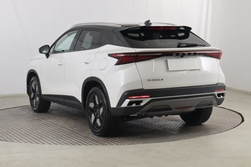 Omoda 5 1.6 T-GDI 147KM 2024 Omoda 5 1.6 T, Serwis ASO, Automat, VAT 23%, zdjęcie 3