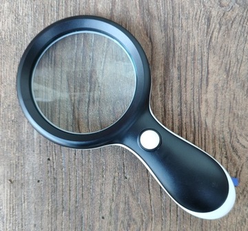 УЛУПА 10x С ПОДСВЕТКОЙ 18 LED