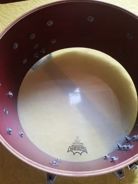 Yamaha SD-096 записывает собственный малый барабан