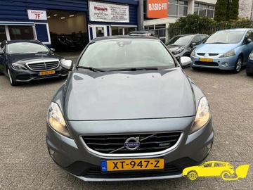 Volvo V40 II Hatchback 2.0 D4 DRIVE-E 190KM 2014 R-Design*bezwypadk.*DUŻY WYBÓR*od ręki z Holandii, zdjęcie 6