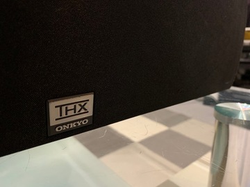 Профессиональная центральная колонна из черного кевлара THX ONKYO SKC-980