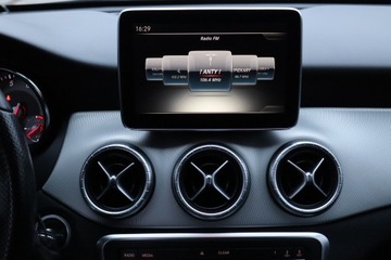 Mercedes CLA C117 Shooting Brake 1.6 200 156KM 2015 Mercedes CLA 200, Skóra, Navi, Xenon, Bi-Xenon, zdjęcie 15