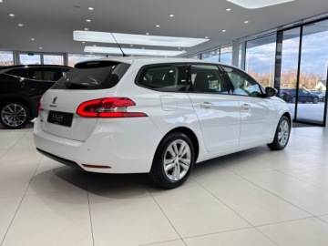 Peugeot 308 II SW Facelifting 1.5 BlueHDI 130KM 2021 Peugeot 308 Active Pack / CarPlay/Android Auto / K, zdjęcie 3