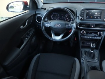 Hyundai Kona I Crossover 1.0 T-GDI 120KM 2020 Hyundai Kona 1.0 T-GDI, Salon Polska, Serwis ASO, zdjęcie 6