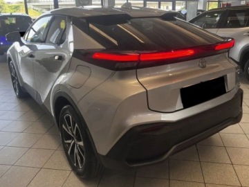 Toyota C-HR II SUV 1.8 Hybrid 140KM 2025 Od ręki - Style 1.8 Hybrid 140KM | Podgrzewane fotele!, zdjęcie 3