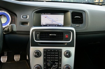 Volvo S60 II Sedan 2.0 D3 163KM 2011 Volvo S60 R-Desing 2,0D 163Km Ledy City Skóra, zdjęcie 32