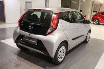 Toyota Aygo II Hatchback 3d Facelifting 1.0 VVT-i 72KM 2019 Toyota Aygo 1.0 VVT-i X-play czujniki parkowania Benzyna 72KM, zdjęcie 37