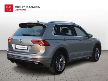 Volkswagen Tiguan II SUV 2.0 TSI 180KM 2018 Volkswagen Tiguan 2.0TSI 180KM 4x4 DSG R-Line Pakiety: Drogowy Plus - Prem, zdjęcie 4