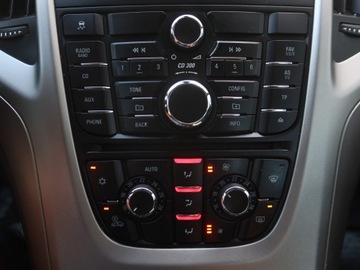 Opel Astra J Hatchback 5d 1.6 Twinport ECOTEC 115KM 2010 Opel Astra 1.6 16V, Klima, Klimatronic,ALU, zdjęcie 12