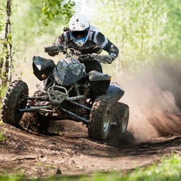 Жидкий очиститель с жидким кварцем защищает и защищает краску 0,5л.