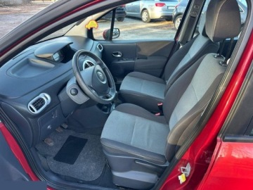 Renault Modus Hatchback 1.6 i 16V 88KM 2006 Renault Modus 1.6 16V Cite 88KM 2006r, zdjęcie 13