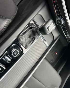 Volvo V60 II  Kombi 2.0 D4 190KM 2019 Volvo V60 2.0D 190KM 2019r. D4 auto zarejestrowane i ubezpieczone w Polsce, zdjęcie 11