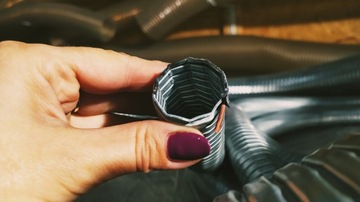 Wąż metalowy uszczelniony fi 28mm 5m