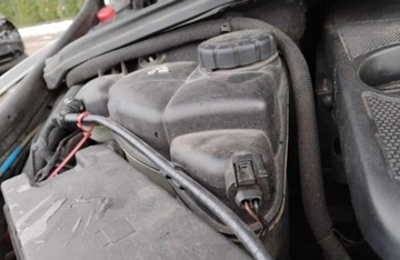 Mercedes Klasa R Off-roader Facelifting 300 CDI BlueEFFICIENCY 190KM 2011 Mercedes-Benz Klasa R 2011r. LONG, 3.0 CDI. 4Matic 7 osob. Lekko uszk praw, zdjęcie 28